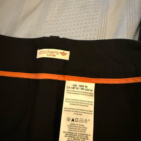 Dockers Women's Black Pants Size 18 - Picture 4 of 4